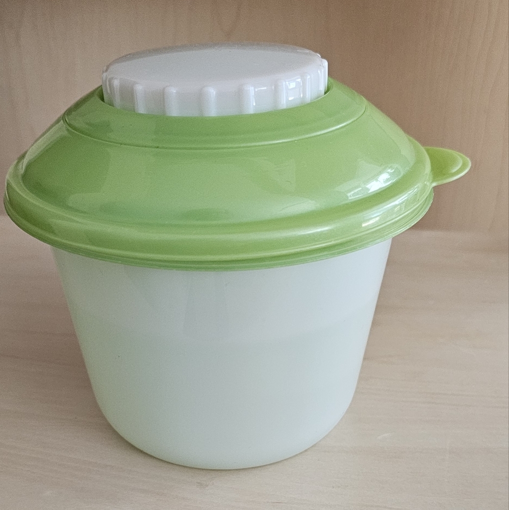 Salad Take Away Container with Separate Dressing Compartment